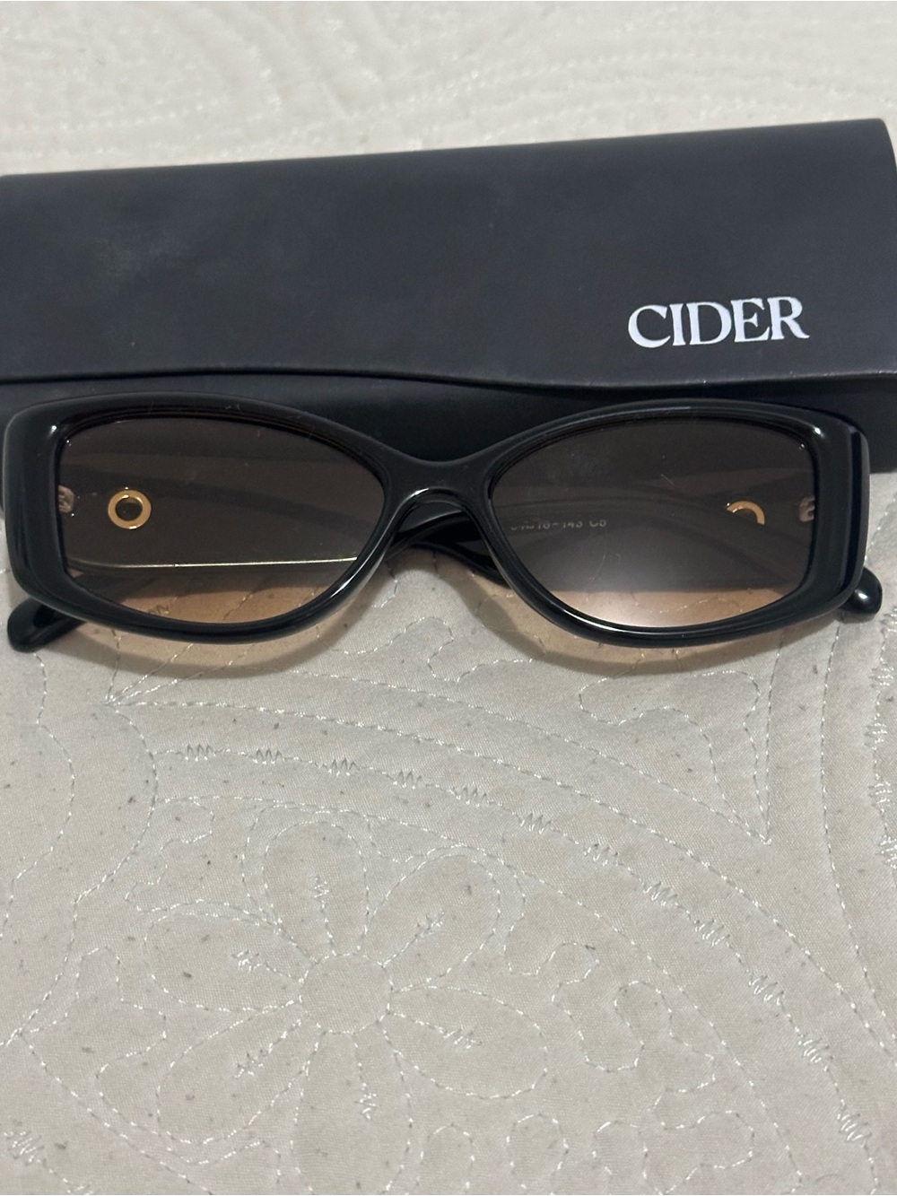 Cider Black Frame Sunglasses with Brown Gradient Lenses